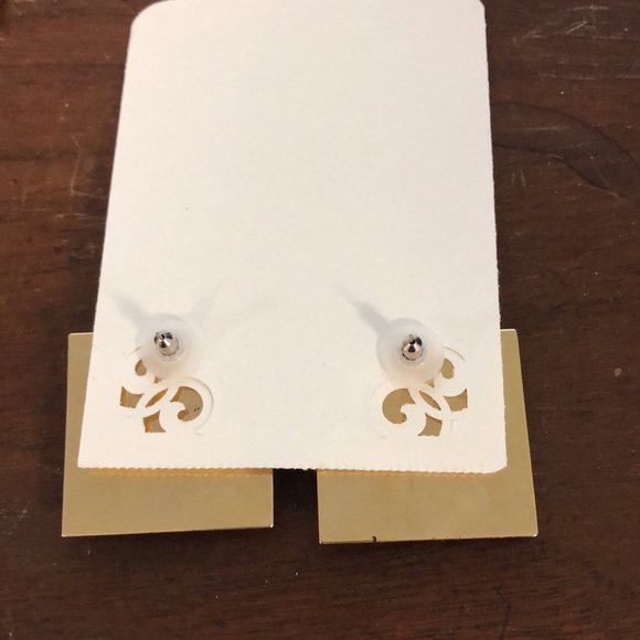 Retro Earrings Red and Black Square - Picture 5 of 7